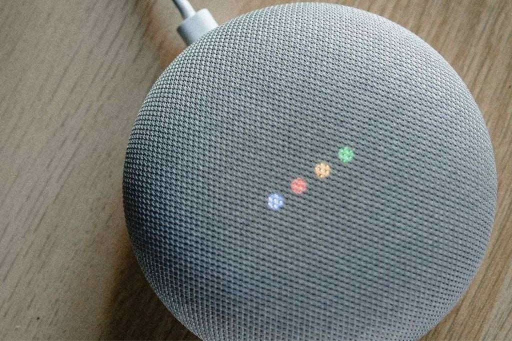 are smart speakers safe for kids image
